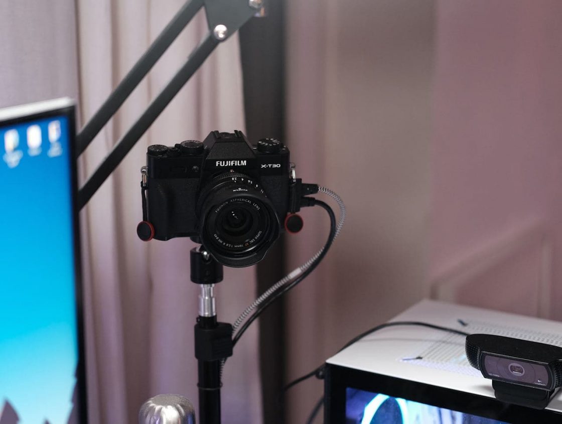 Use your Mirrorless or DSLR Camera for Streaming ZineGaming